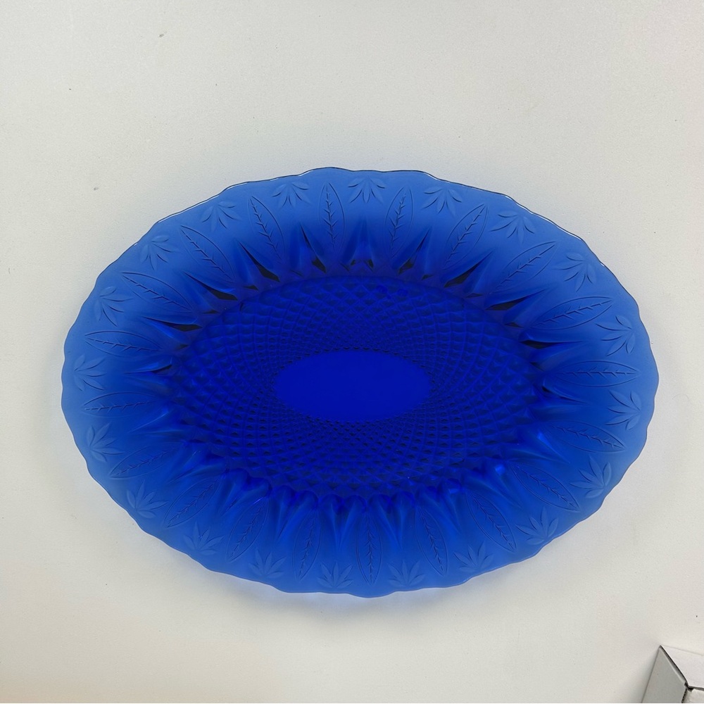 NIB VTG Avon Royal Sapphire Collection Oval Serving Platter 13 1/2"